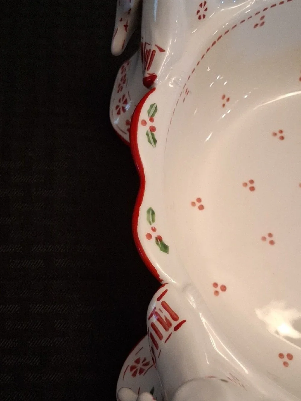 Temp-Tations White and Red Decorative Ceramic Bowl with Figurine Feet